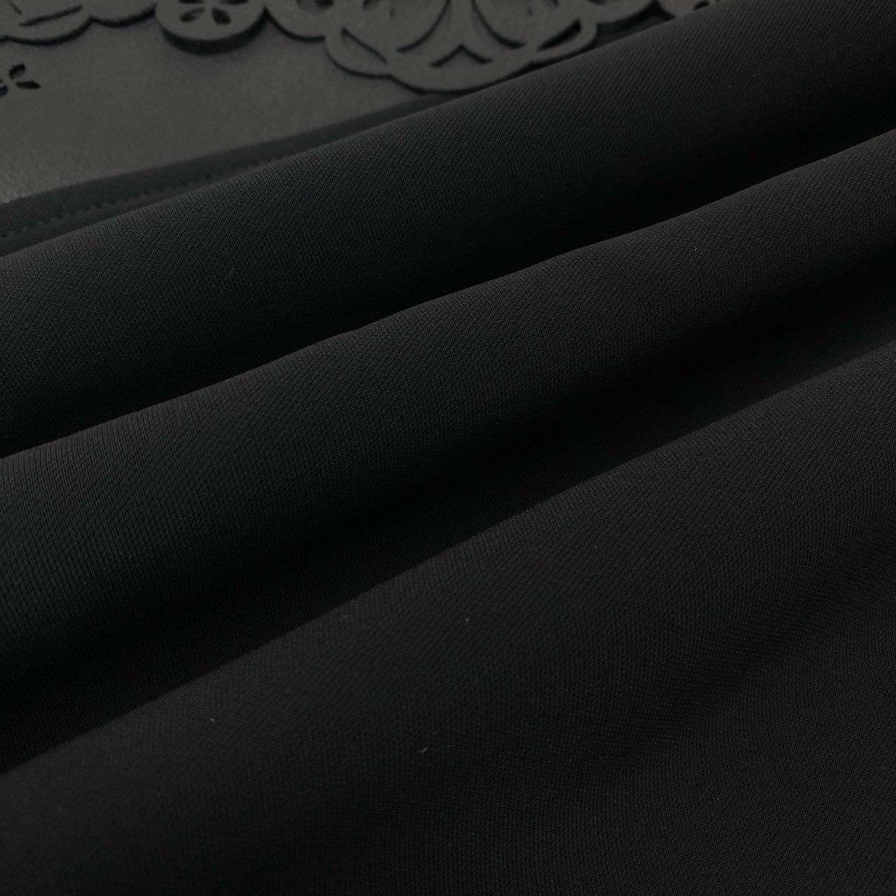 28k29 TOKUKO 1er VOL トクコプルミエヴォル レザー切替 ロングコート フラワーパンチング レザー ストレッチ○ レディース 女性用 9 ブラックu02t