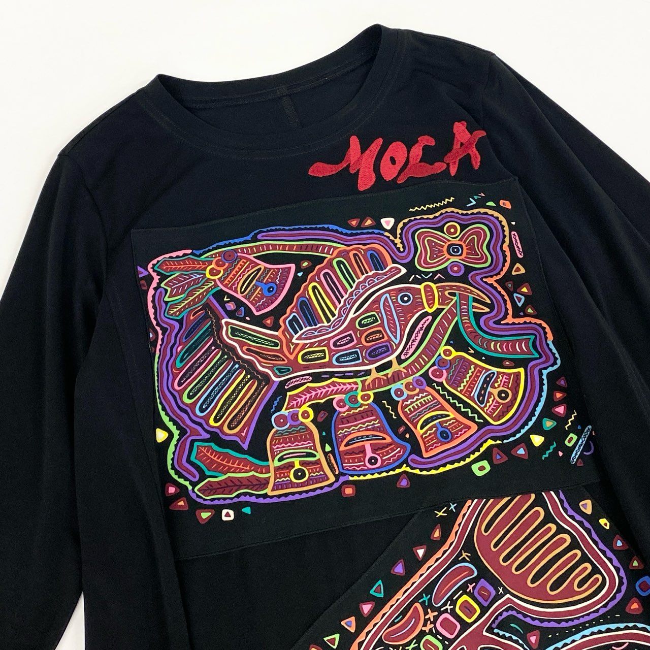 76k21《美品》 TOKUKO 1er VOL トクコプルミエヴォル 7分袖ワンピース サイドリボン マルチカラープリント ワンポイント刺繡 レディース 女性用 9 ブラックu02t