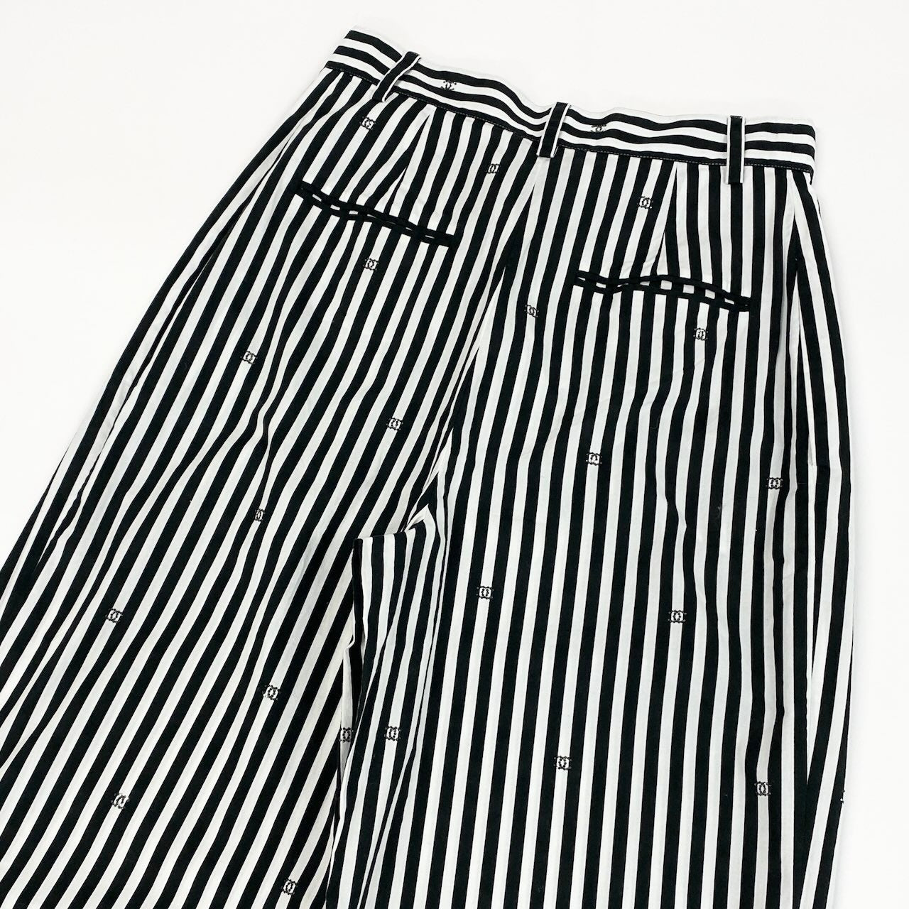 Ce11 【新品保管品】CHANEL 2024SS スラックスパンツ ラインストーンココマーク ストライプ P76233V68306 MB103 34サイズ ホワイト ブラック レディース 女性用ta1