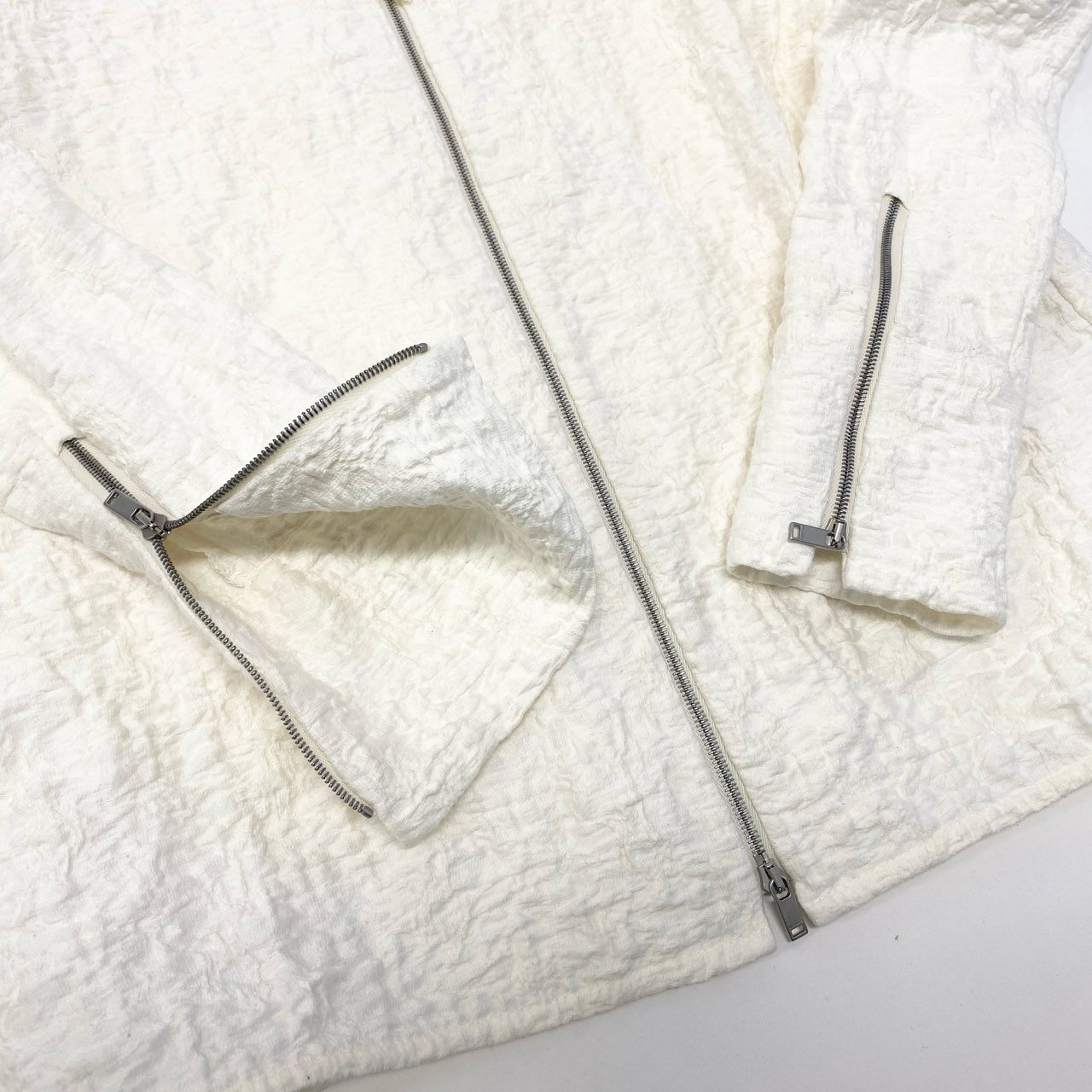 76a28 JIL SANDER ジルサンダー 24SS ダブルジップジャケット シャツジャケット アウター J02DL0174 J20138 34サイズ ホワイト レディースu02t