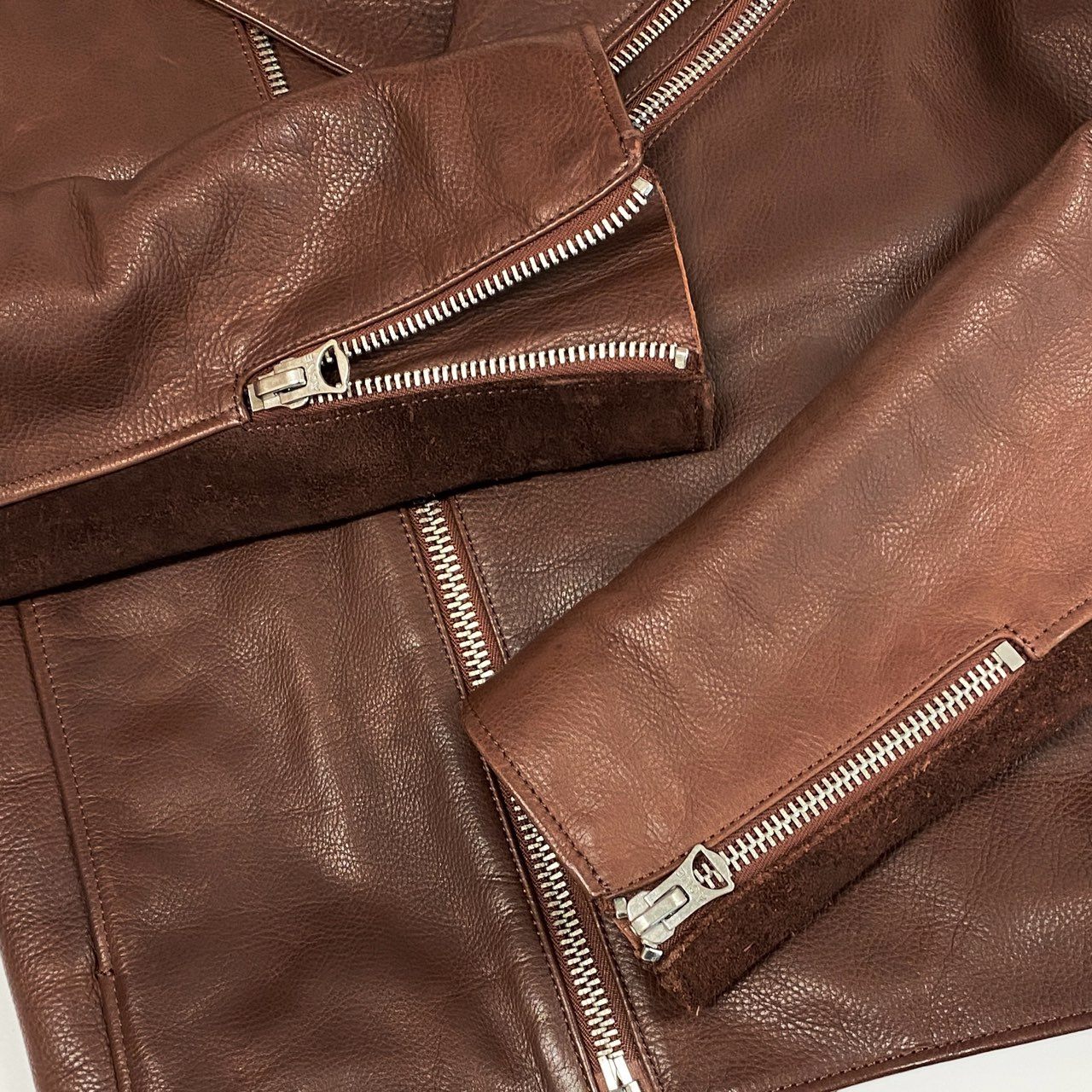 33i25 《美品》Acne Studios アクネストゥディオ ダブルライダースジャケット カーフレザー 牛革 切替デザイン Gibson 44サイズ ブラウン メンズk02i