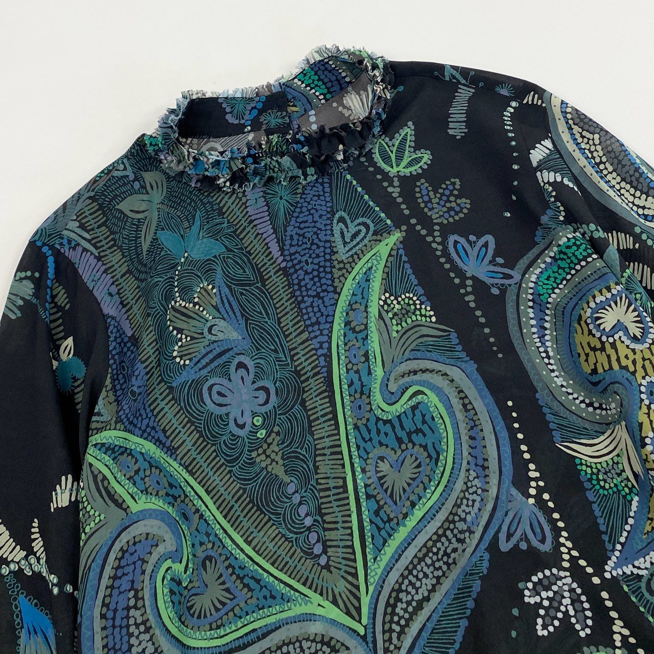 41k26 《美品》 TOKUKO 1er VOL トクコプルミエヴォル シアーブラウス フリルネック 総柄プリント ロングスリーブ レディース 女性用 9 ブラック ポリエステル100％u02t