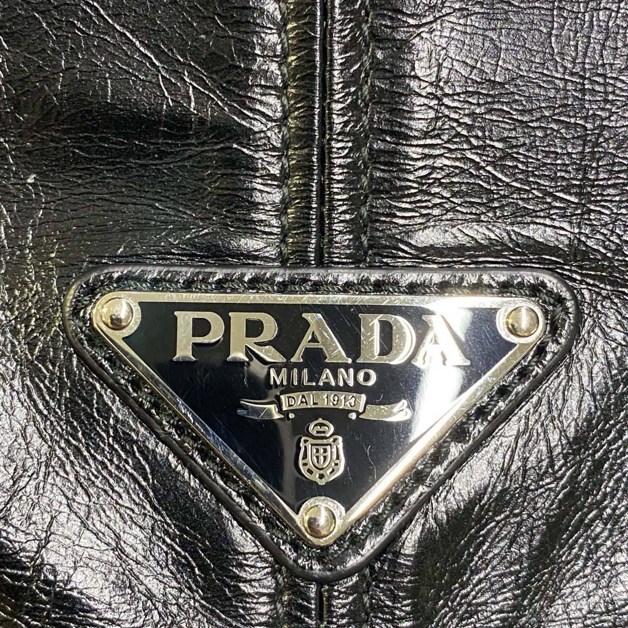 b17 【美品】PRADA プラダ 2VD073  ソフトルックスレザー ショルダーバッグ 三角ロゴプレート ブラック メンズ 鞄ta1