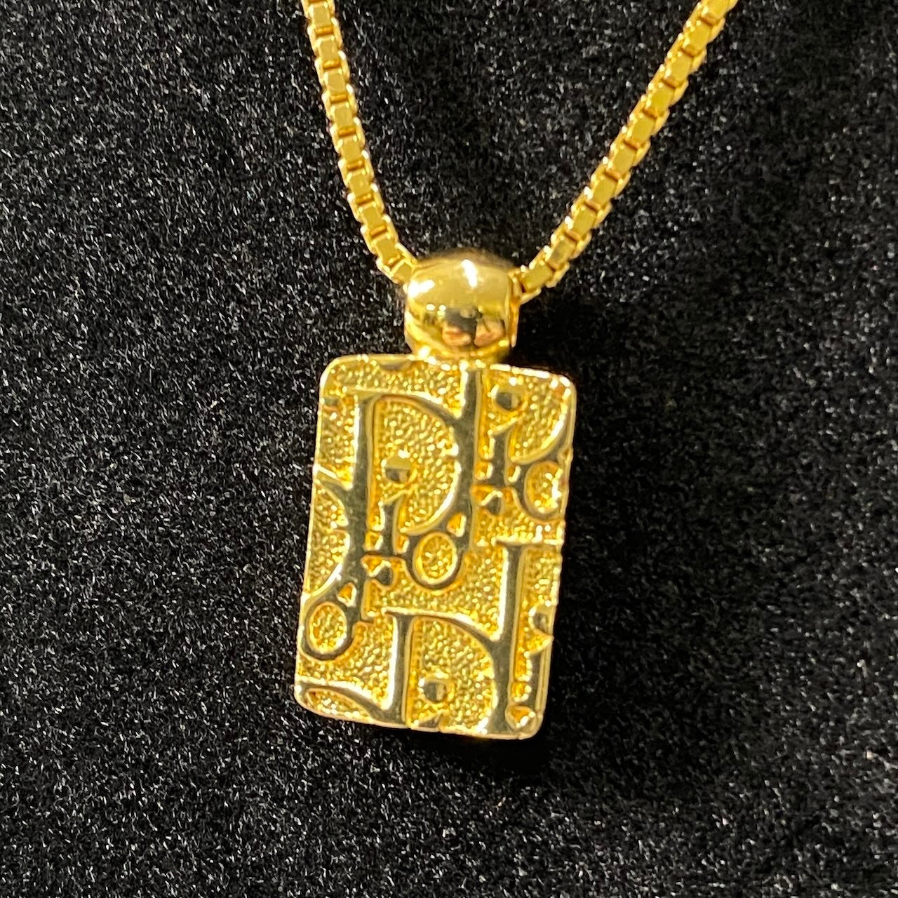 Christian Dior クリスチャンディオール トロッター プレート ゴールドネックレス Trotter Plate Gold Necklace アクセサリーt18r