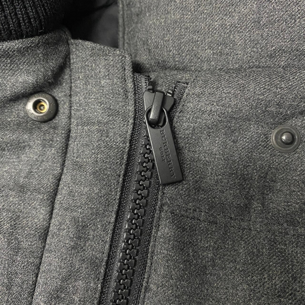 22e7 BURBERRY GOLF バーバリーゴルフ ゴルフウェア ダウンジャケット アウター フォックスファー E6F65-491-08 サイズ1 グレー レディース女性服u02t