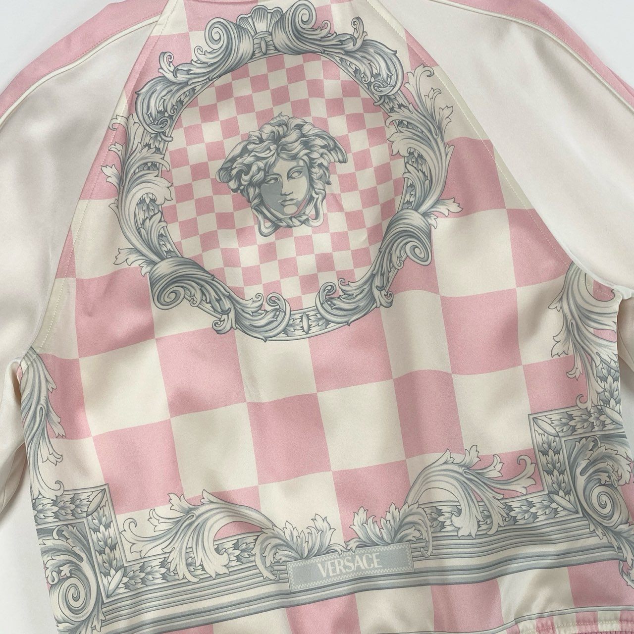 Ab10【新品保管品】VERSACE ヴェルサーチ ボンバージャケット バロッコプリント ブルゾン イタリア製 38サイズ ピンク ホワイト レーヨン100％ レディース 女性用k02i