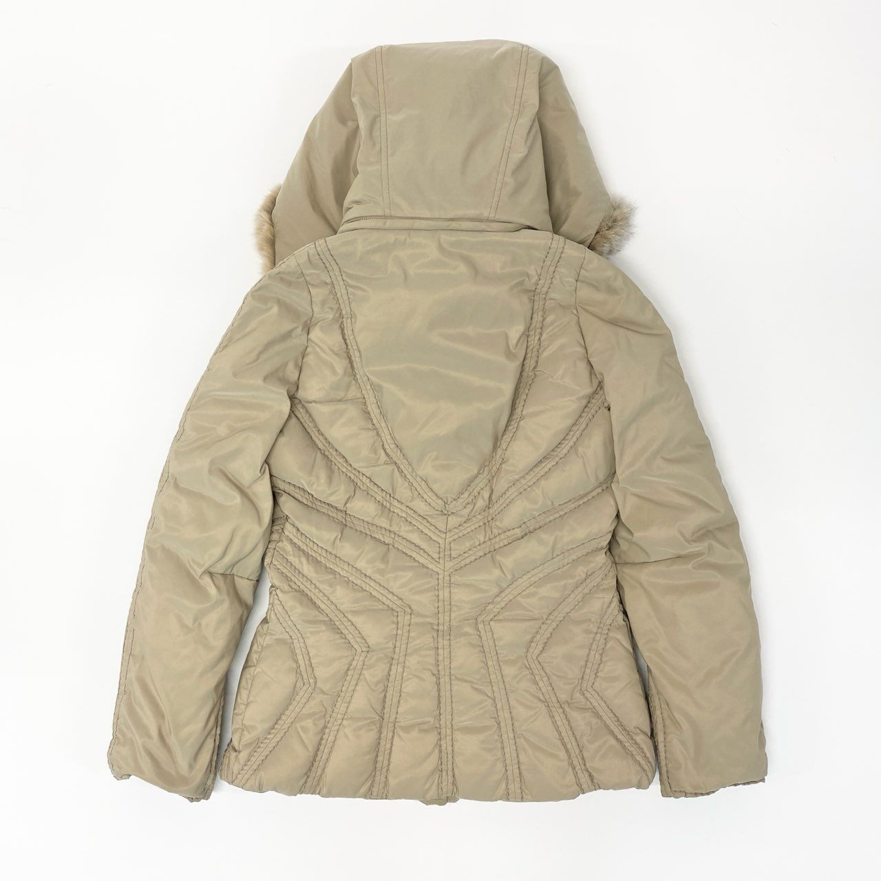 52L5 ERMANNO SCERVINO エルマノシェルビーノ 中綿ジャケット フーディージャケット ステッチデザイン ダブルジップ フーディー取り外し可 44サイズ ベージュ レディースo07t