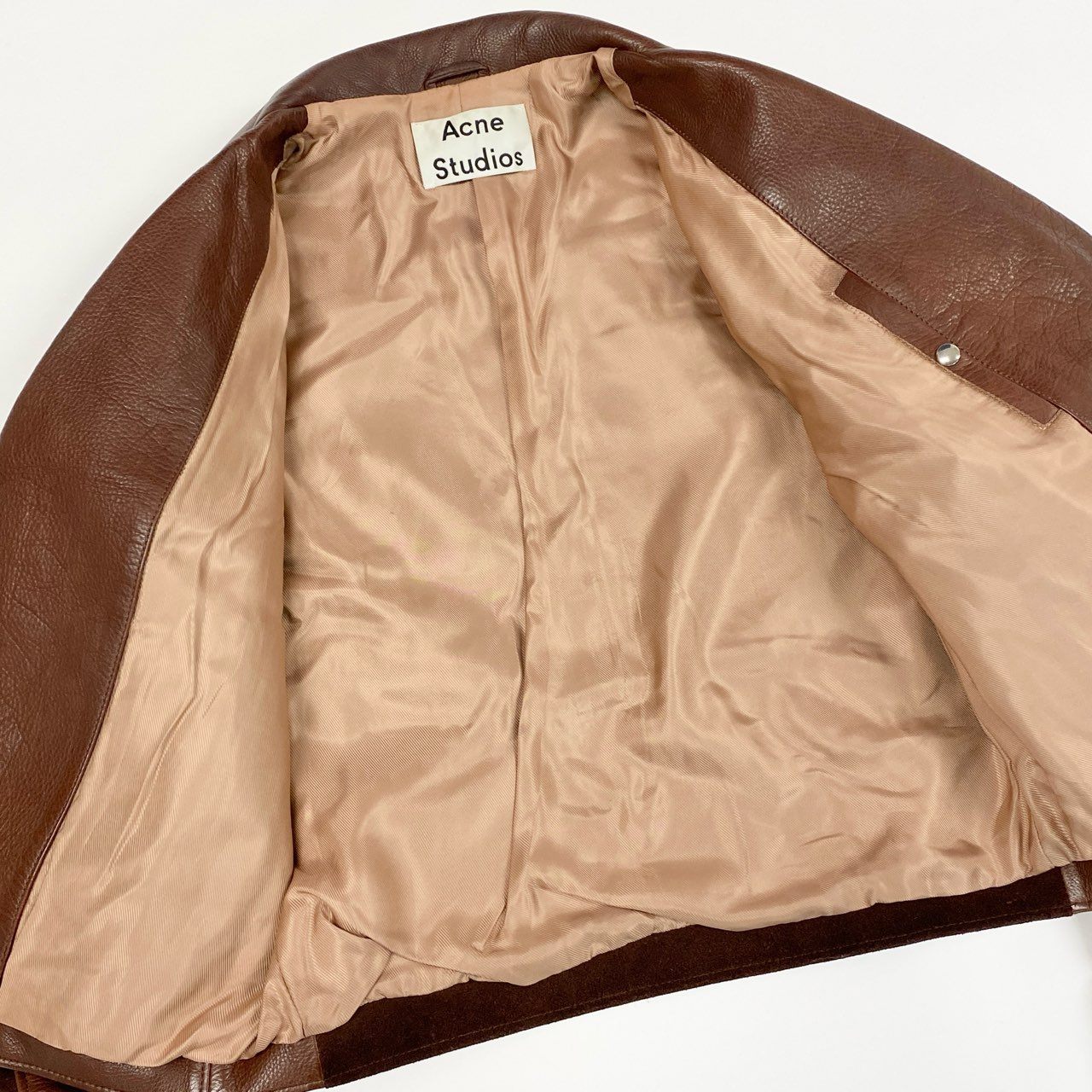 33i25 《美品》Acne Studios アクネストゥディオ ダブルライダースジャケット カーフレザー 牛革 切替デザイン Gibson 44サイズ ブラウン メンズk02i