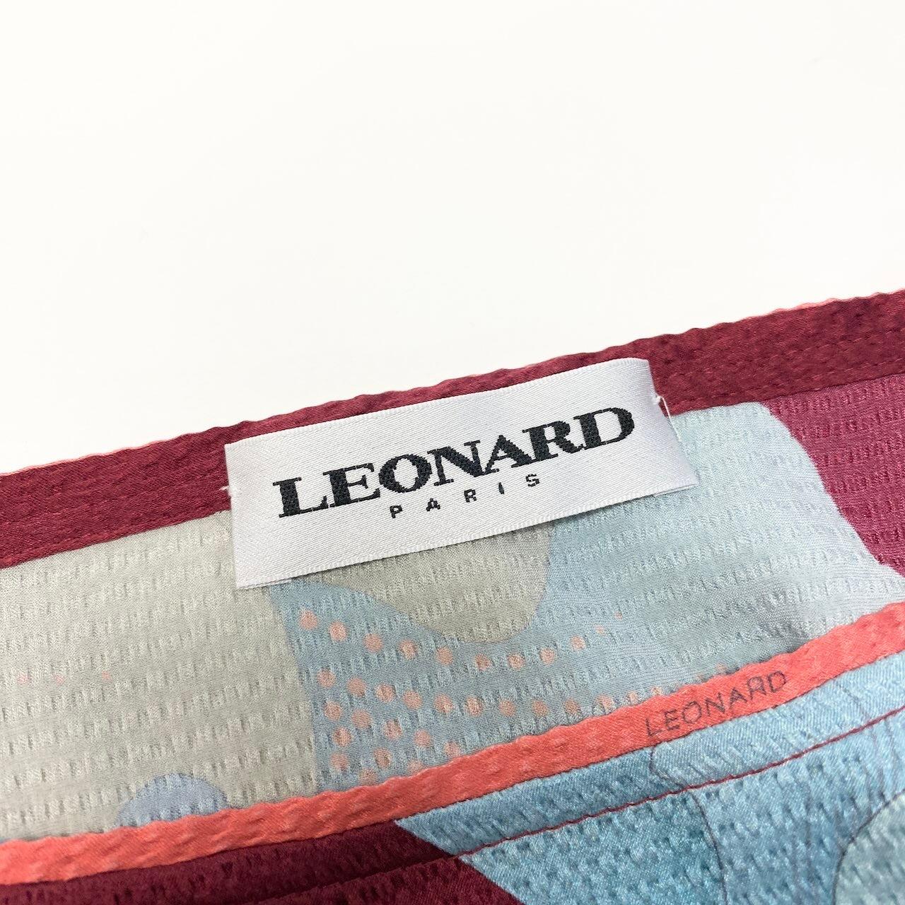 34d12 【美品】 LEONARD PARIS レオナール ロングスリーブワンピース 美しい花柄プリント シルクブレンド ドレスワンピース イタリア製 サイズ40 ボルドー レディース 女性用u02t