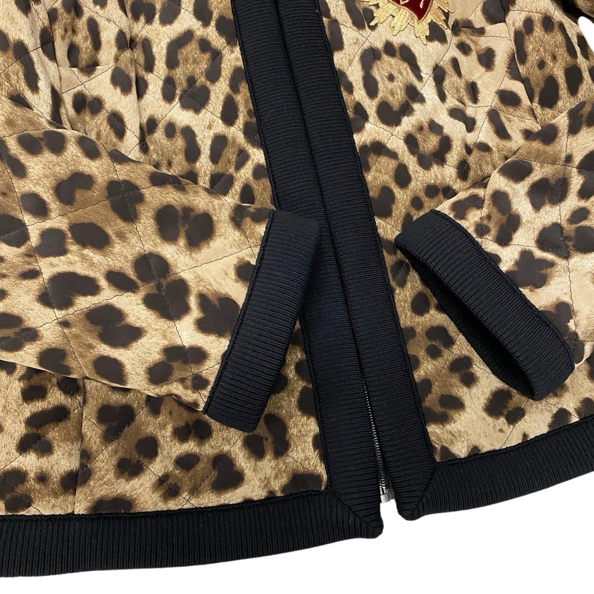 Ie28 【美品】 DOLCE&GABBANA ドルチェアンドガッバーナ レオパード柄 キルティングジャケット ブルゾン サイズ38 ベージュ レディース 女性服u02t
