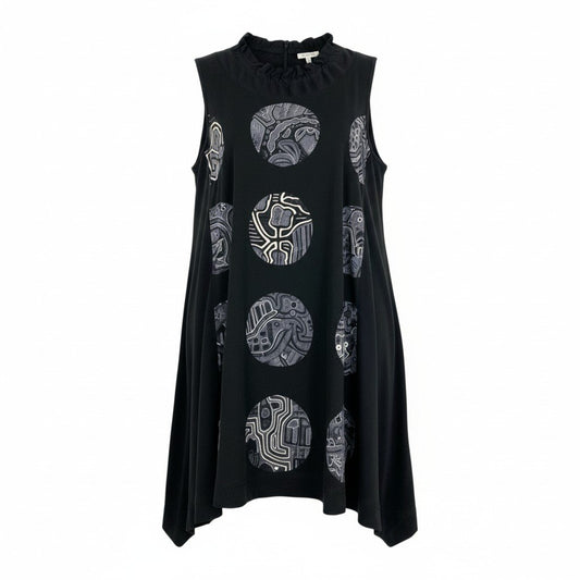 76k21 TOKUKO 1er VOL トクコプルミエヴォル ノースリーブワンピース フレアワンピース フリルネック フロントプリント レディース 9 ブラック ポリエステル100％u02t