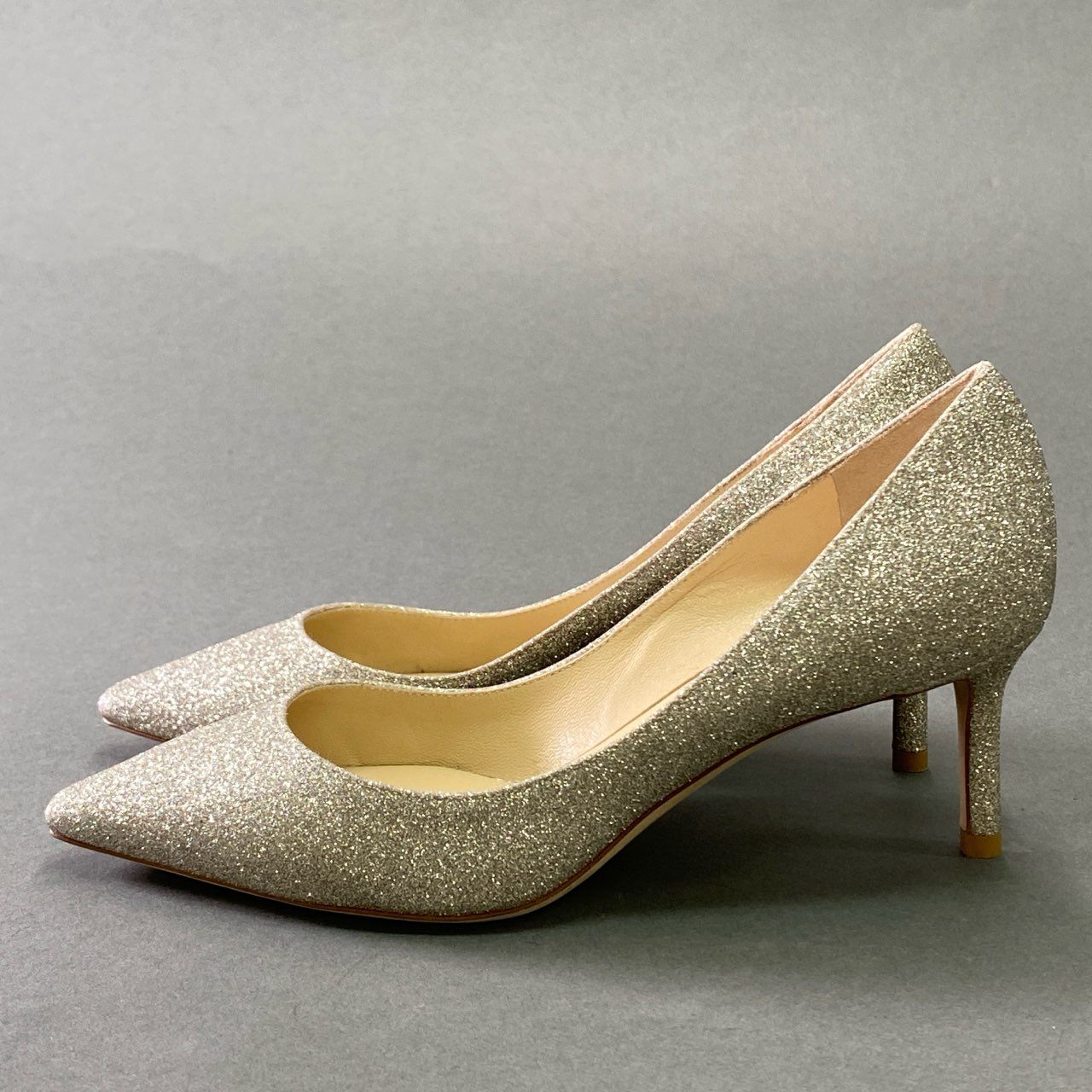 2f23 《美品》 JIMMY CHOO ジミーチュウ グリッター ラメパンプス 36 シルバー 結婚式 パーティ シューズ 保存袋付き