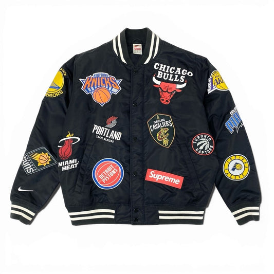 13l27 NIKE Supreme ナイキ × シュプリーム NBA Teams Warm-Up Jaket スタジャン ジャケット ワッペン Mサイズ ブラック メンズo07t