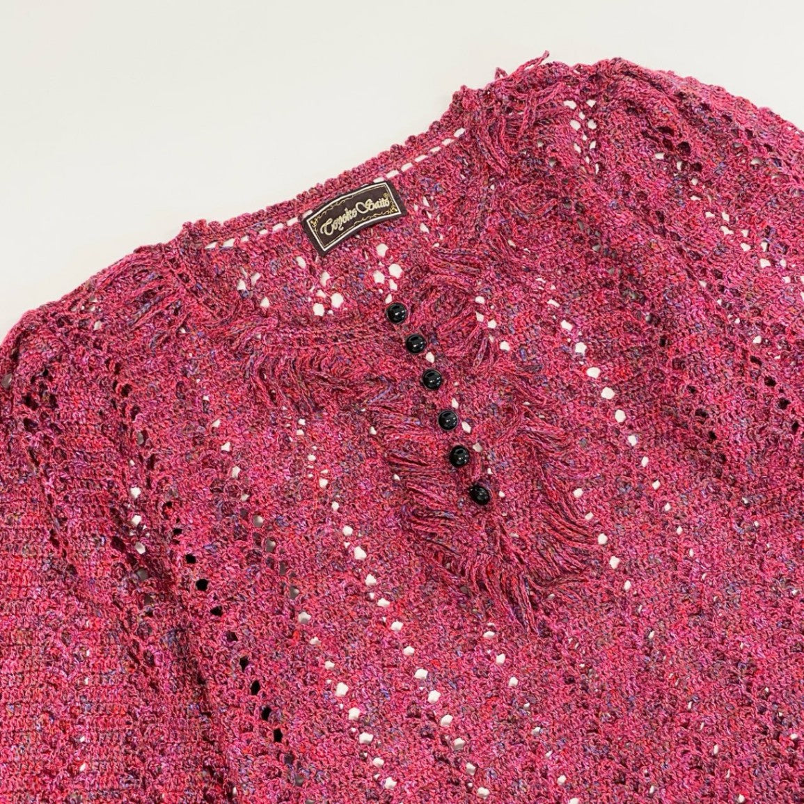 30i30 《美品》TOYOKO SAITO サイトウトヨコ 斎藤都世子 ニットセットアップ スカートセットアップ カギ編みニット ピンク マルチカラー レディースo07t
