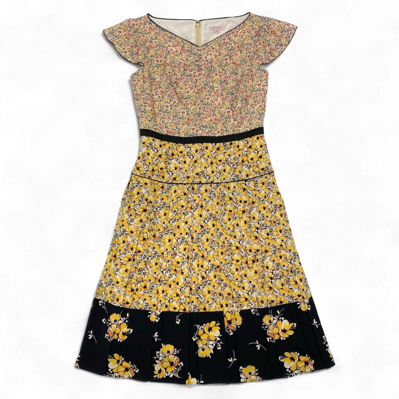 28k5 TOCCA トッカ DAHLIA ダリアドレス 半袖ワンピース フリルスリーブ 花柄 洗える○ レディース 女性用 0 マルチカラーo07t