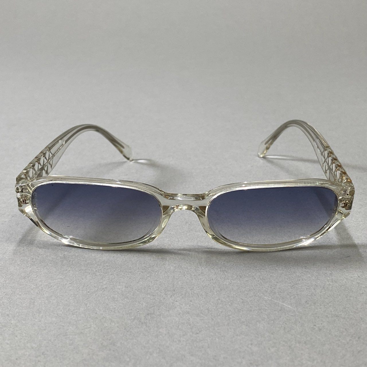 j3 《美品》 CHANEL シャネル マトラッセ サングラス 53□17 クリア グレーグラデーション ラインストーン メガネ 眼鏡 アイウェア ハードケース付t18r