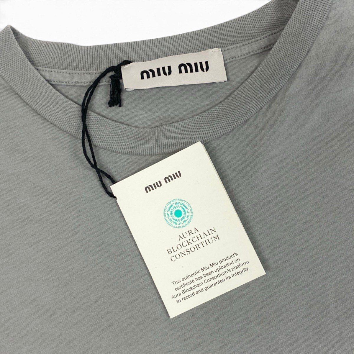 Ii4 【未使用タグ付】 miu miu ミュウミュウ 2024年 ロゴTシャツ カットソー サイズM グレー コットン100％ レディースk02i