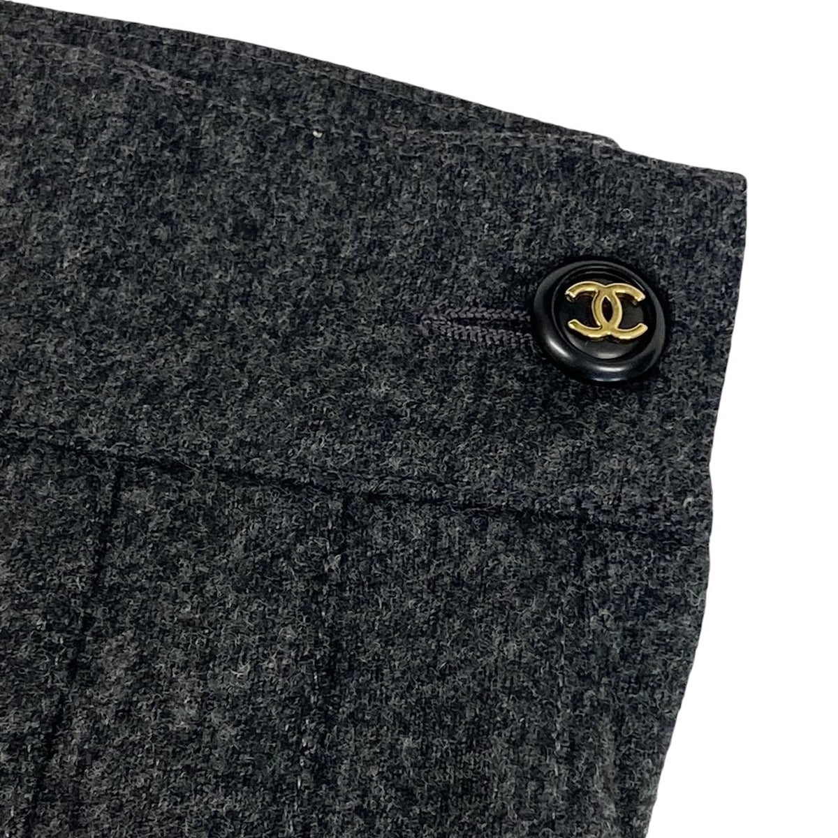 Ci20 CHANEL シャネル 90s ココマークボタン プリーツスカート ボトムス フランス製 P03640V03532 40 グレー ウール レディースo07t