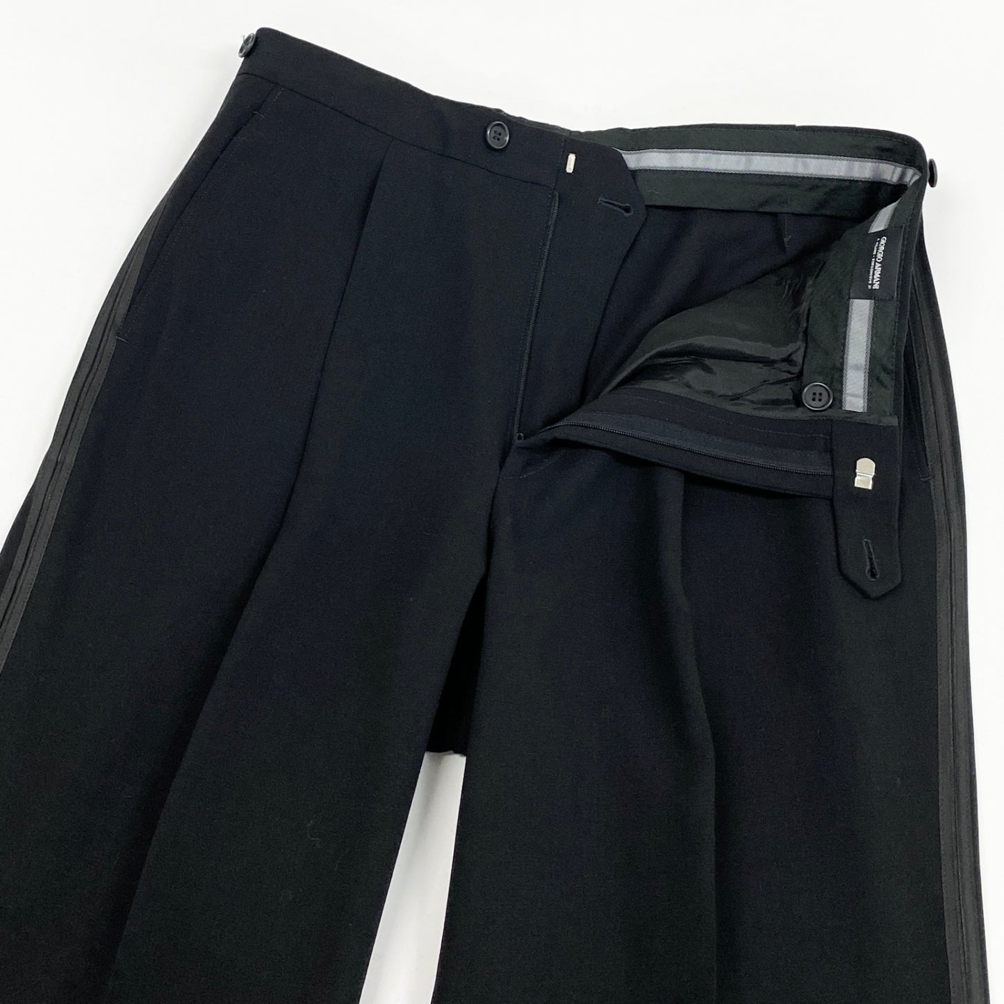 52l20 GIORGIO ARMANI ジョルジオアルマーニ シングルスーツ セットアップ タキシード イタリア製 50 ブラック メンズ 男性用u02t