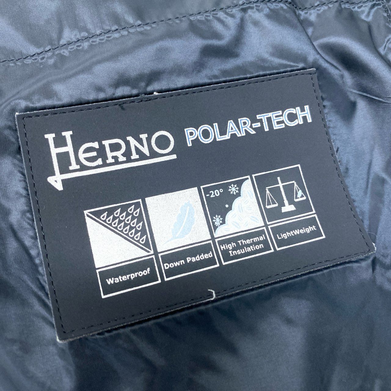 44k28 HERNO ヘルノ ダウンジャケット ダウンコート フーデッド アウター  50サイズ ネイビー メンズo07t