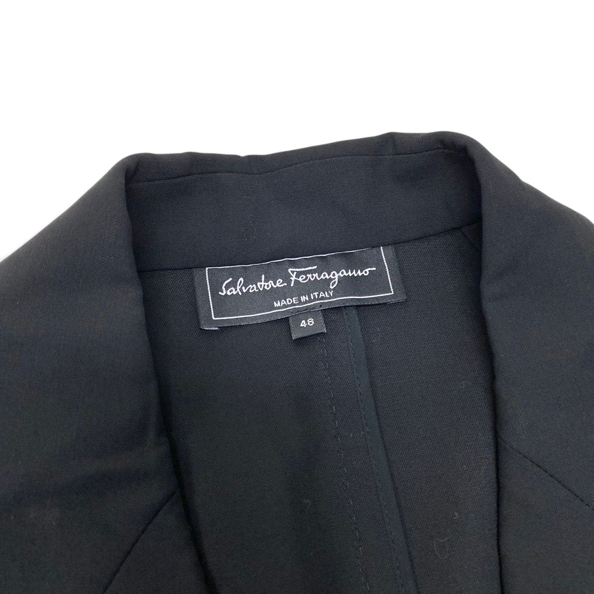 82i2 Salvatore Ferragamo サルヴァトーレフェラガモ テーラードジャケット フォーマルジャケット ストレッチ サイズ48 ブラック レディースo07t