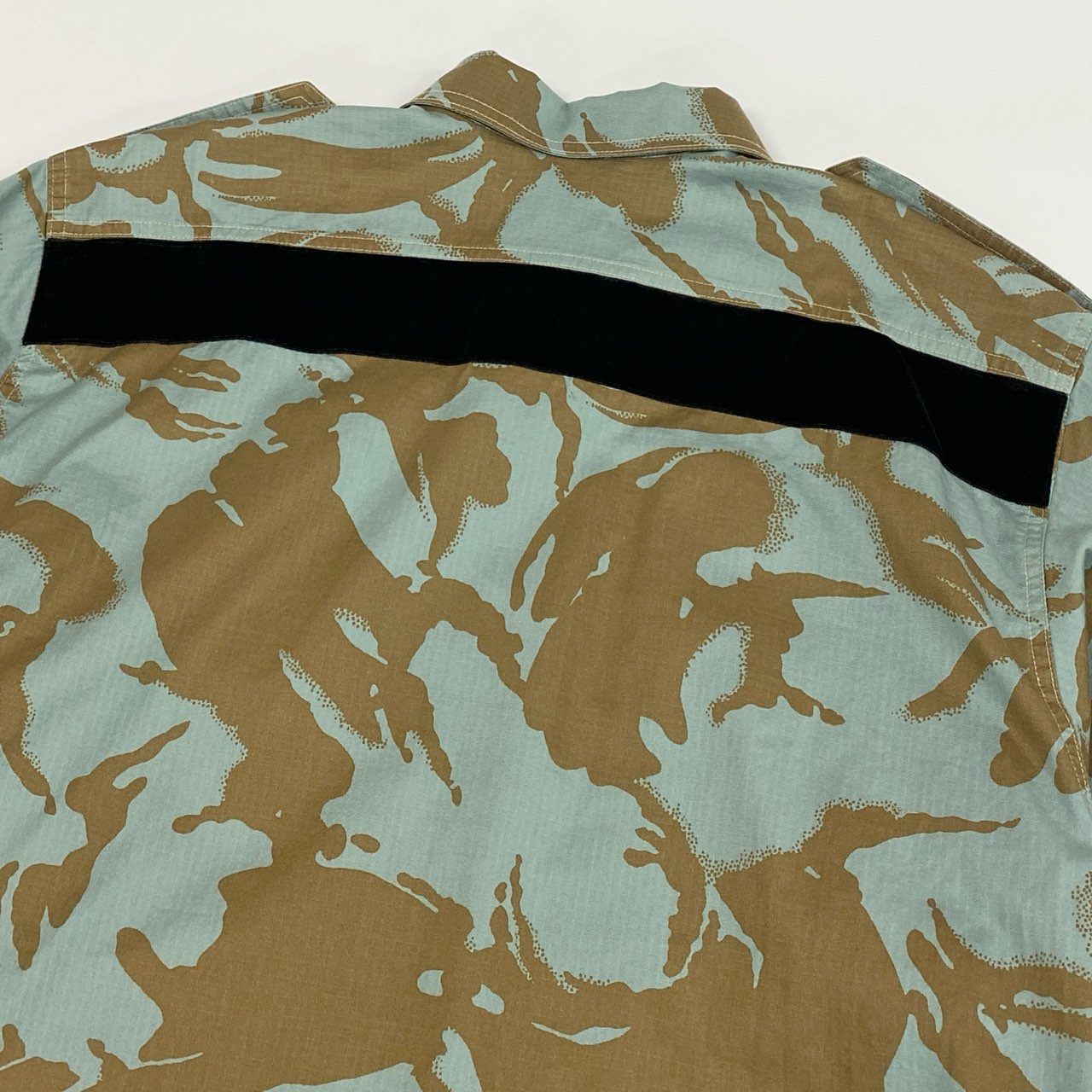 32j3 《未使用品》タグ付 OAMC オーエーエムシー UK COMBAT SHIRT コンバットシャツ 長袖 迷彩柄 カモフラージュ 52-01-34-01005 23A28OAX14 46 Mサイズ マルチカラー コットン メンズo07t