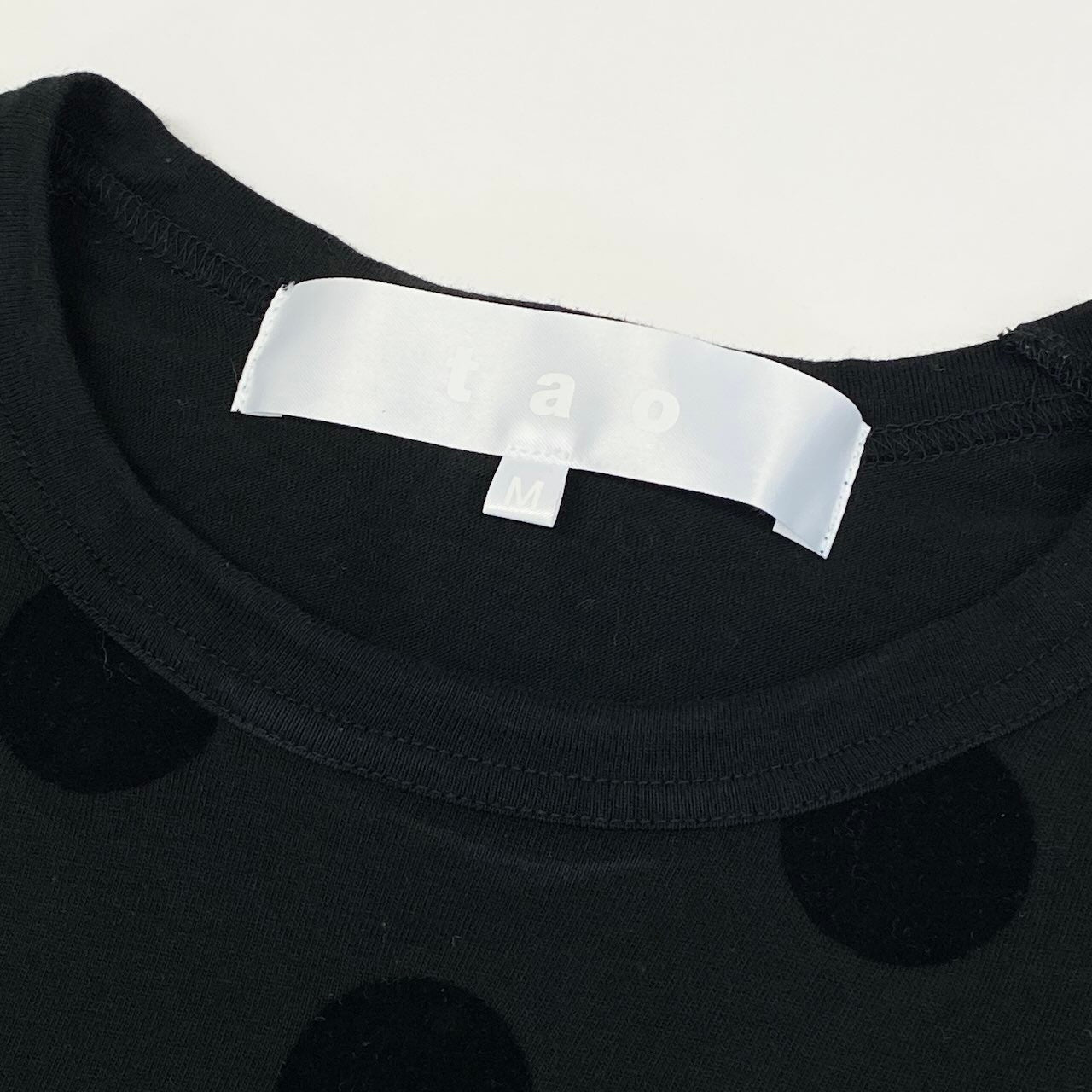Ae11 tao COMME des GARCONS AD2022 クルーネックTシャツ ドット柄 フリル装飾 TJ-T003 Mサイズ ブラック コットン100％ レディース 女性用ta1