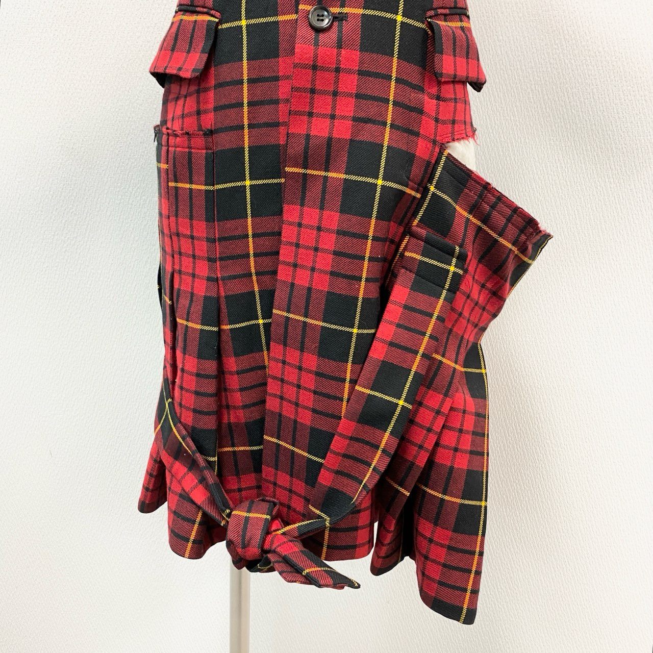 72j15 COMME des GARCONS コムデギャルソン 2017SS タータンチェック アシンメトリー カットアウト シングルコート 日本製 GS-J015 XS レッド ウール レディースo07t