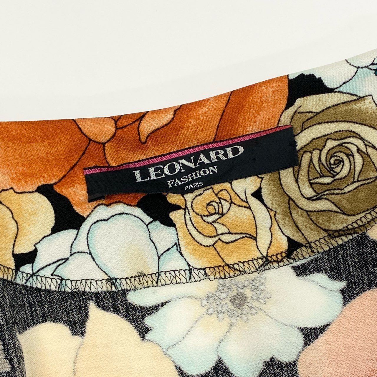 41i26 《極美品》 LEONARD レオナール カンカン素材 薄手コート ロングカーディガン 美しい花柄プリント 0161310 サイズL マルチカラー レディースu02t