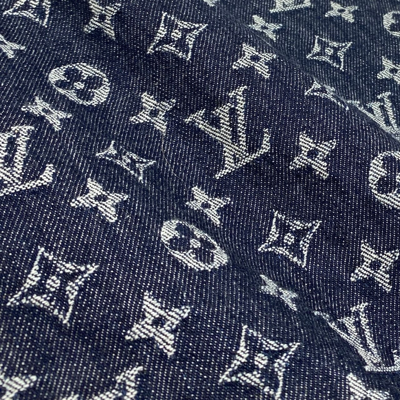 d2 《未使用品》 LOUIS VUITTON ルイヴィトン 24AW モノグラム ジャガード デニムパンツ Monogram Jacquard Denim Pants サイズ34 インディゴブルー タグ付t18r