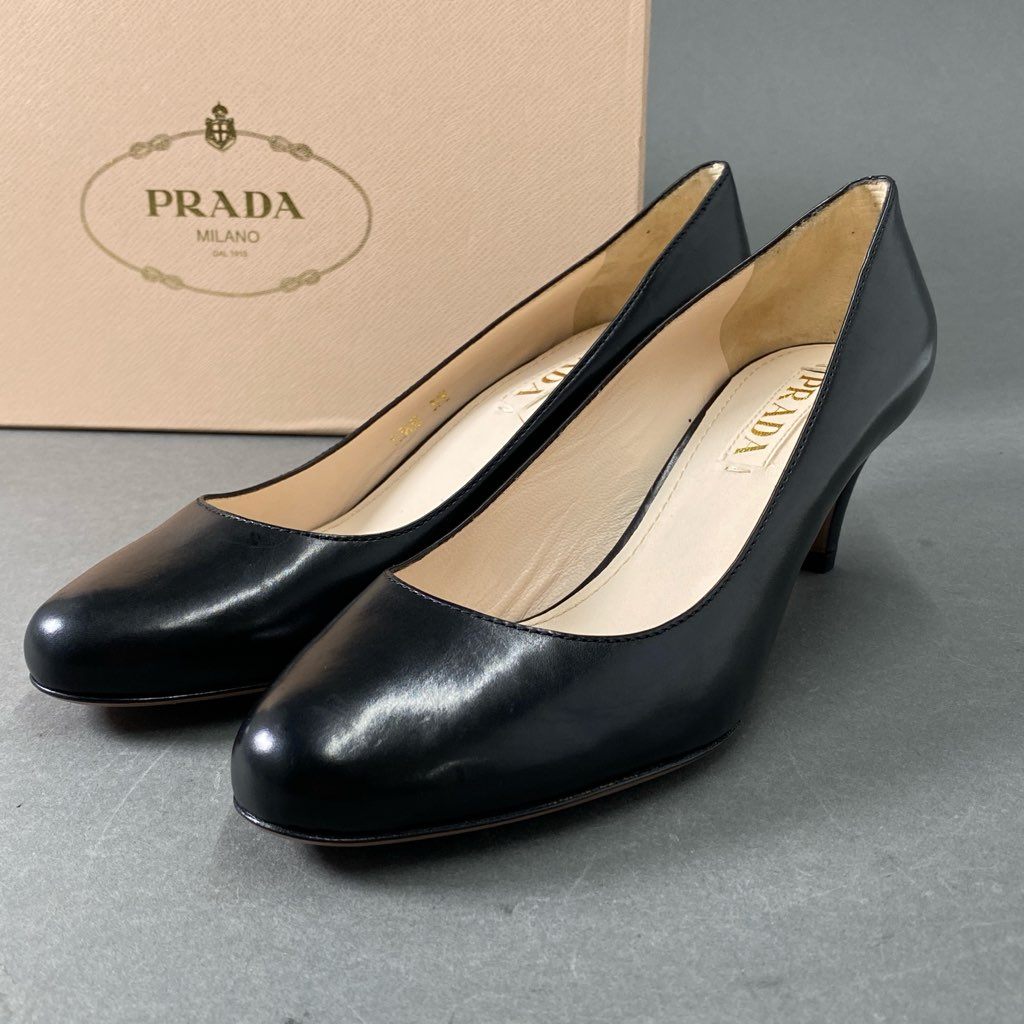 2e18 【美品】 PRADA プラダ プレーントゥ レザーパンプス CALZAYURE DONNA ブラック レザー 37 1/2 レディース 女性靴