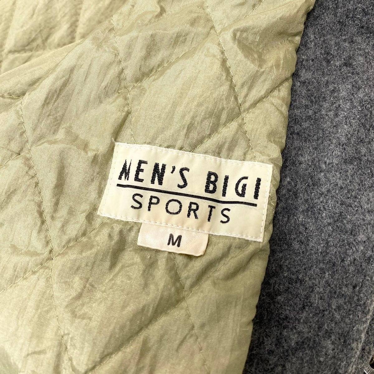 7j19 MEN’S BIGI メンズビギ レザー切替 ワッペン スタジャン サイズM グレー ブラック 刺繍 Vintage ヴィンテージt18r