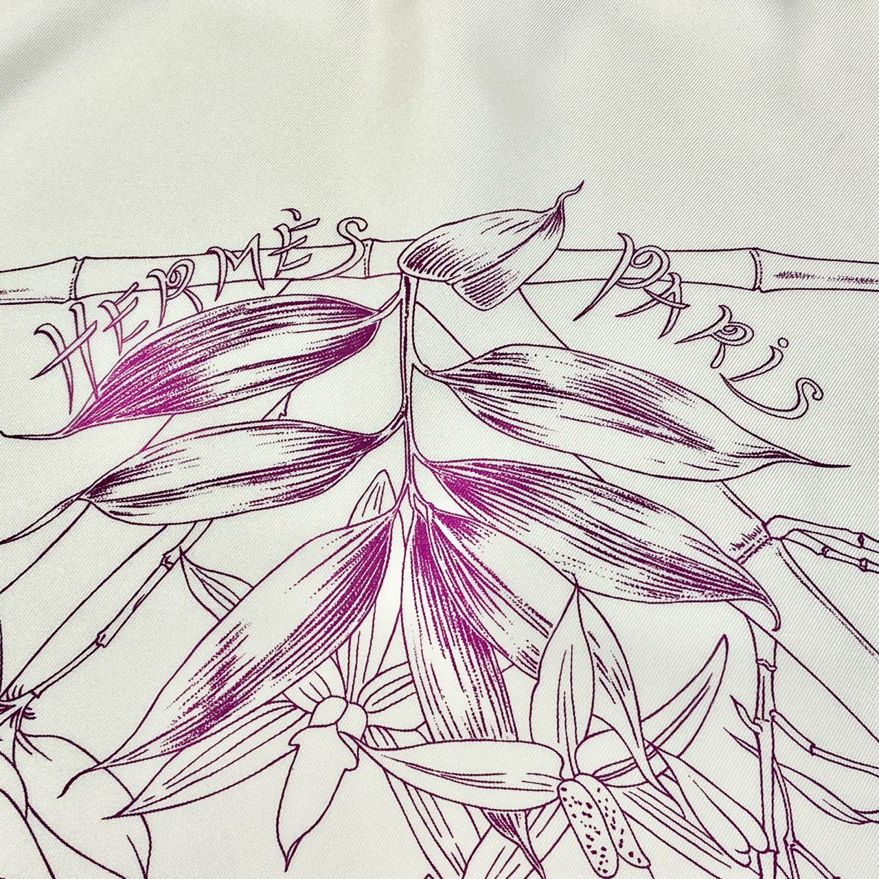 b20 HERMES エルメス SERENITE CARRE 90 SCARF セレニテ カレ90 スカーフ 90 ホワイト Banboo Printt18r