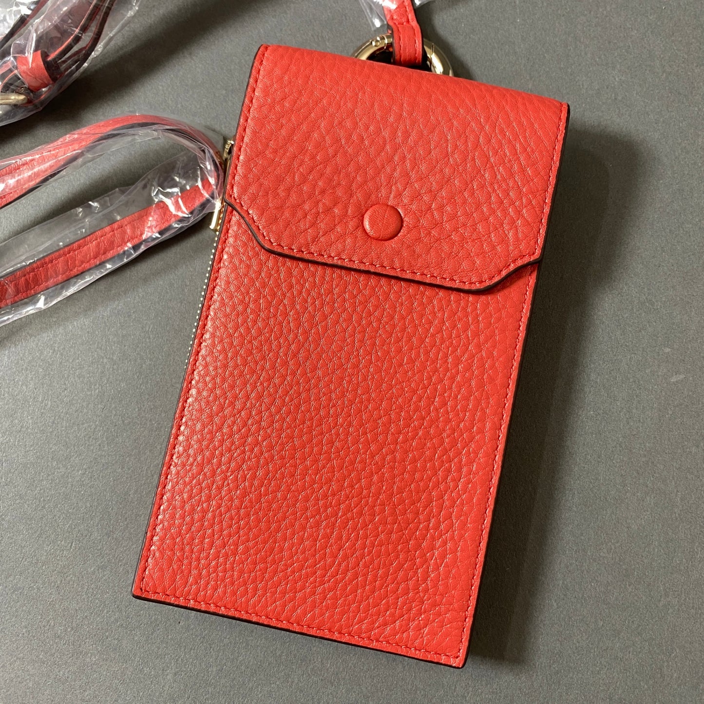 4f27 《未使用保管品》 OAD NEW YORK オーエーディー ニューヨーク IZZI PHONE CROSSBODY クロスボディ スマホケース レッド レザー マルチケース 財布 ポーチ