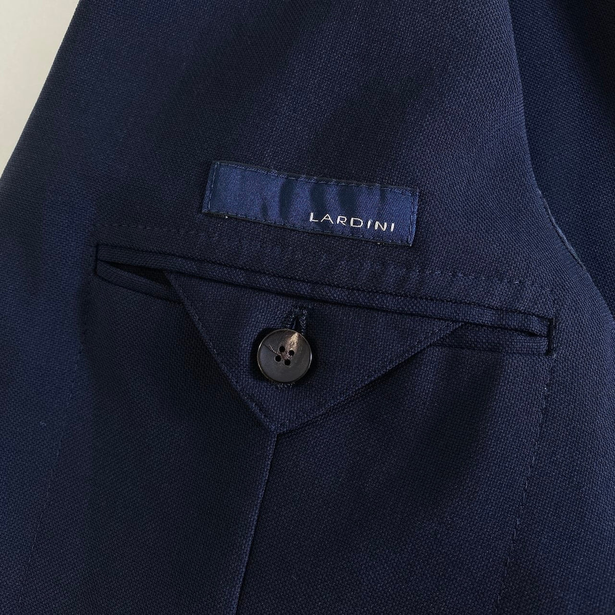 11j28 LARDINI ラルディーニ 本切羽 テーラードジャケット Size 46 ネイビー ブレザー フォーマル 紳士服t18r