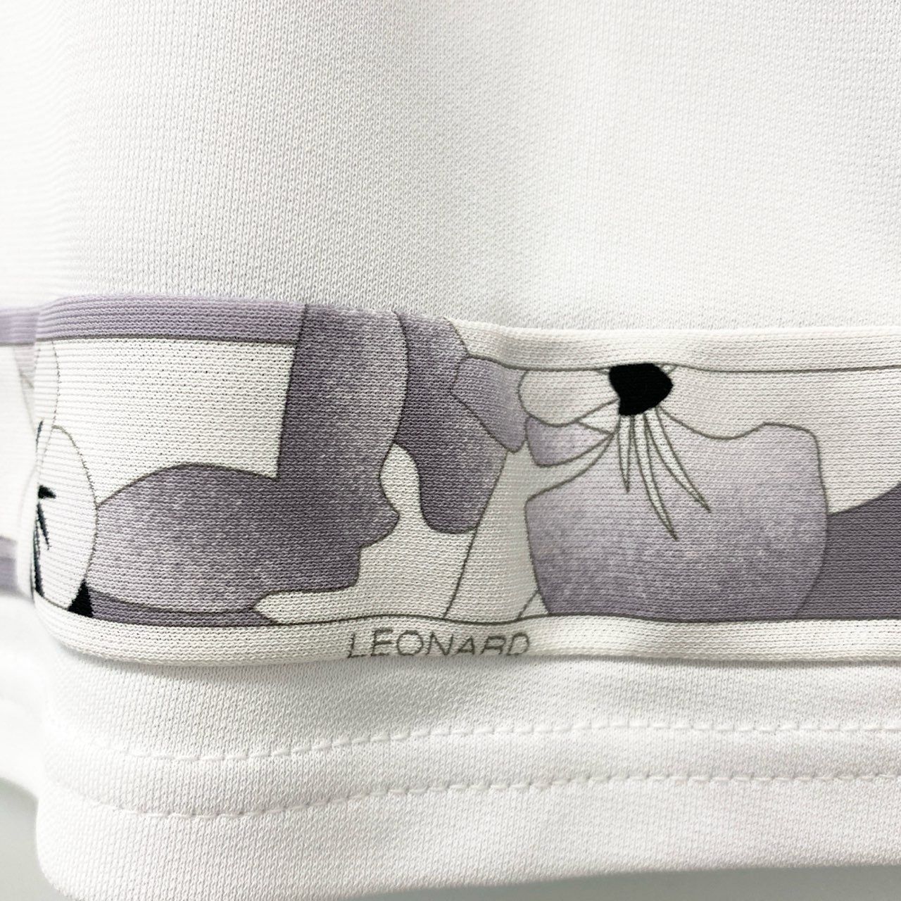 78b26 LEONARD レオナール 七分袖カットソー 美しいプリント ストレッチ 0558097 40サイズ グレー ポリエステル100％ レディース 女性用u02t