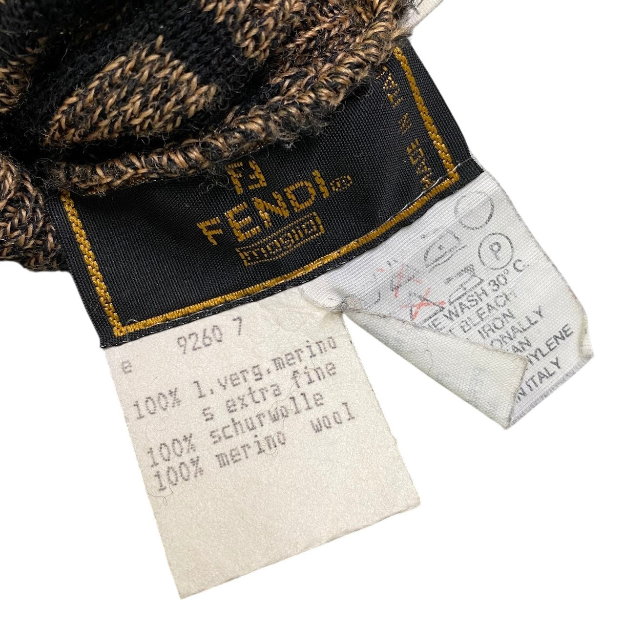 e16 FENDI フェンディ 手袋 ズッカ柄 FFロゴ イタリア製 42サイズ ブラウン ブラック ウール100％ レディース 女性用u02t
