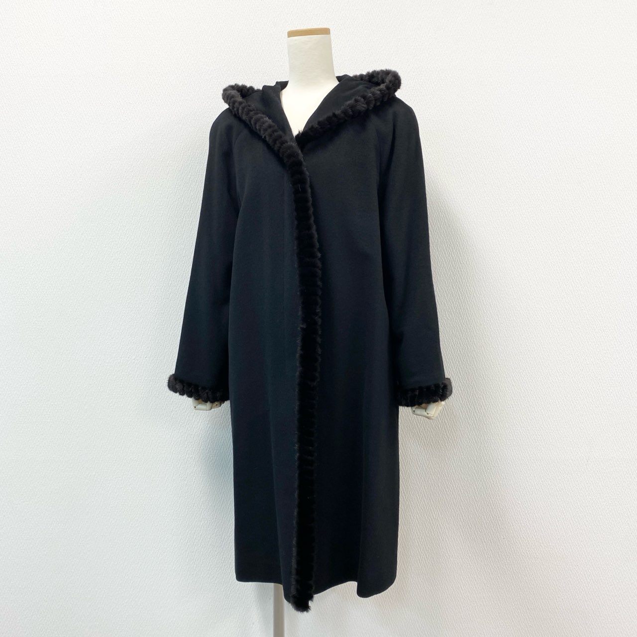 63i12 《美品》 PURE CASHMERE MINK FUR COAT ミンクファー ピュアカシミヤ コート M ブラック 本毛皮 女性服t18r