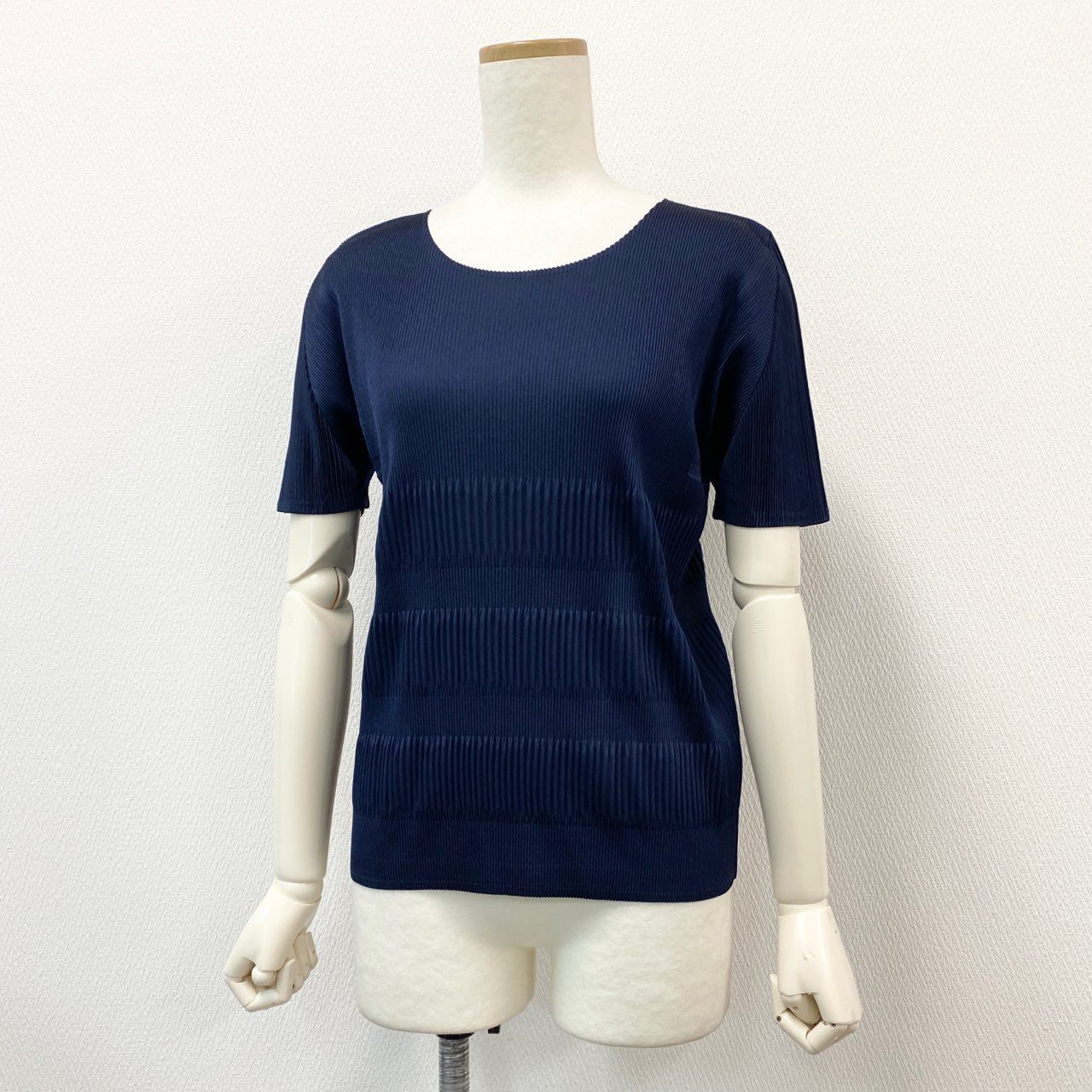 37a16 《美品》 PLEATS PLEASE プリーツプリーズ イッセイミヤケ プリーツ加工 半袖Tシャツ カットソー トップス PP93-FK882 サイズ3 ネイビー ポリエステル100％ レディース 日本製