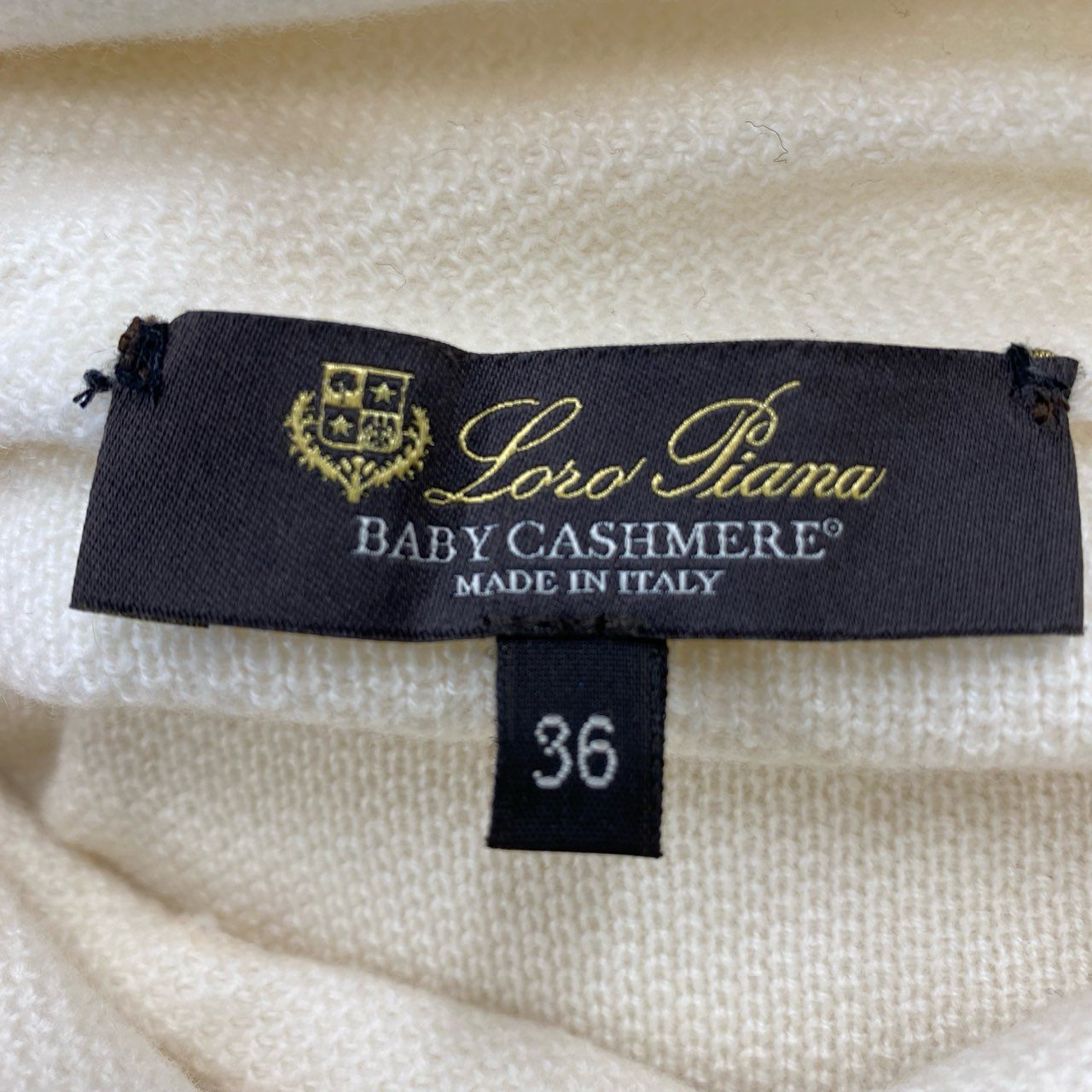 37e26 イタリア製 Loro Piana ロロピアーナ BABY CASHMERE ベビーカシミヤ ハイネック ニット セーター トップス プルオーバー 36 ホワイト  カシミア