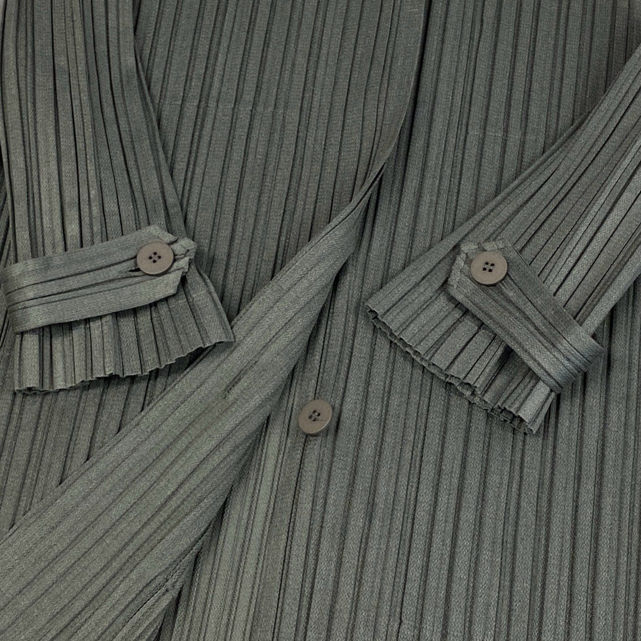 Aa13 PLEATS PLEAS プリーツプリーズ プリーツジャケット ロングジャケット フーディー レディース 女性用 PP63-JA542 サイズ2 グレーo07t