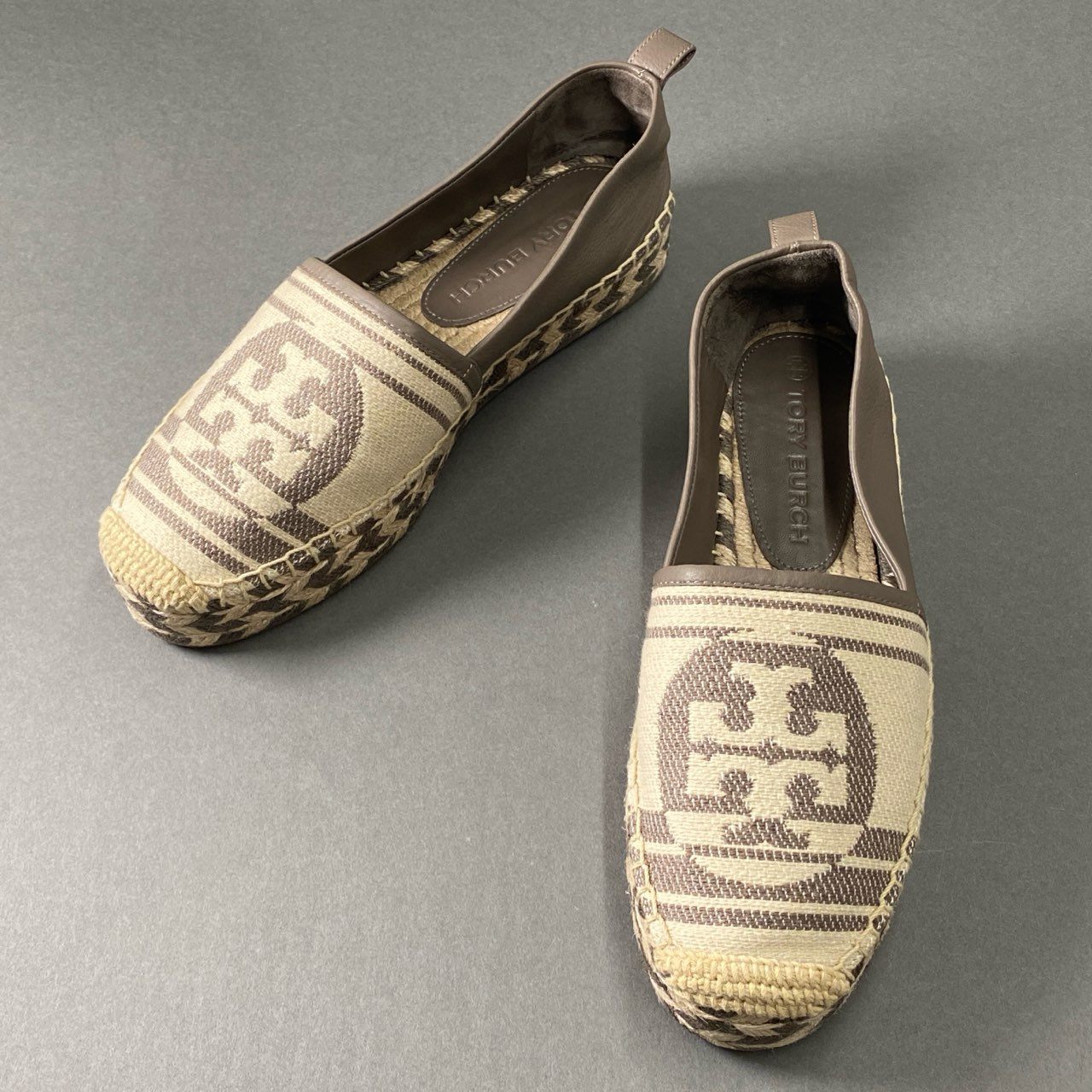 1f27 《美品》 TORY BURCH トリーバーチ レザー切替 ロゴ入り エスパドリーユ シューズ サイズ8M レディース 女性用 靴