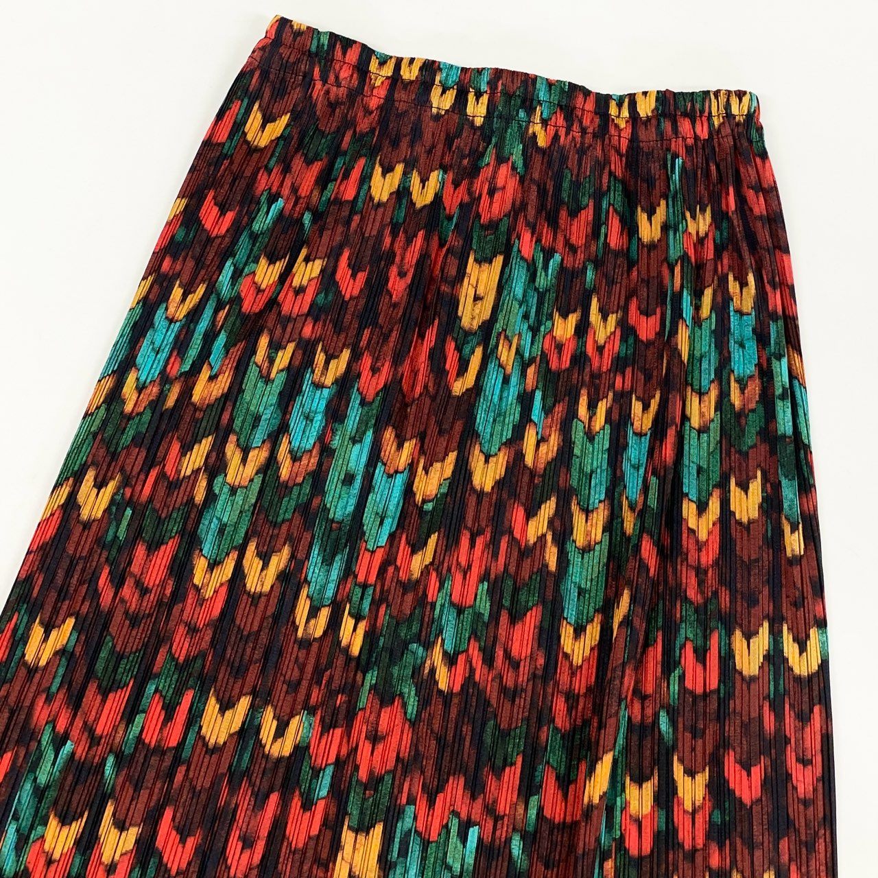 77i8 《美品》 PLEATS PLEASE ISSEY MIYAKE プリーツプリーズ イッセイミヤケ 日本製 メリヤス編み柄 プリーツ加工 ロングスカート 総柄プリント ボトムス PP14-JG446 2 マルチカラー レディースo07t