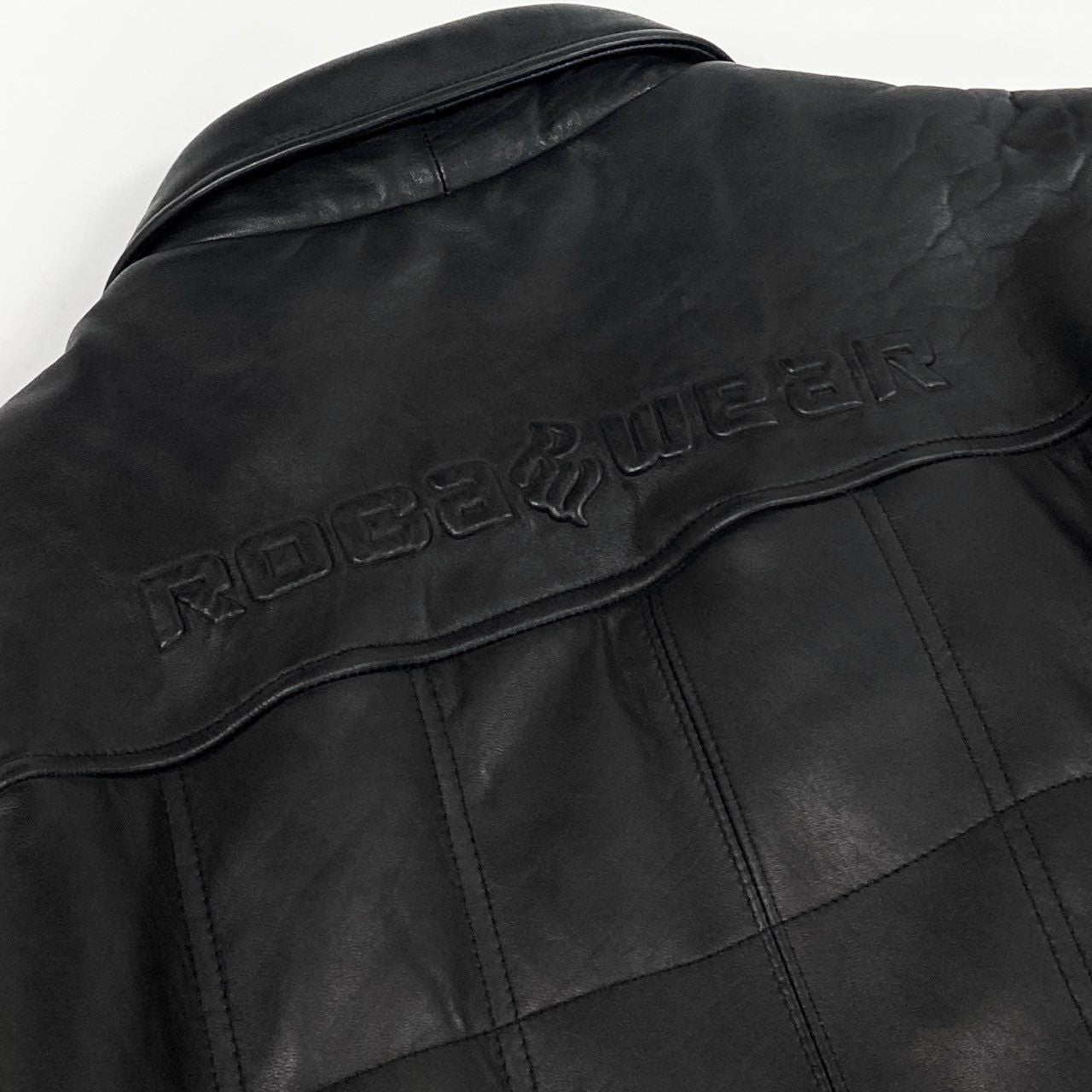 63k27 ROCAWEAR ロカウェア 《大きいサイズ》 レザージャケット 中綿ジャケット フルジップ 立体ロゴ 2XL ブラック 本革