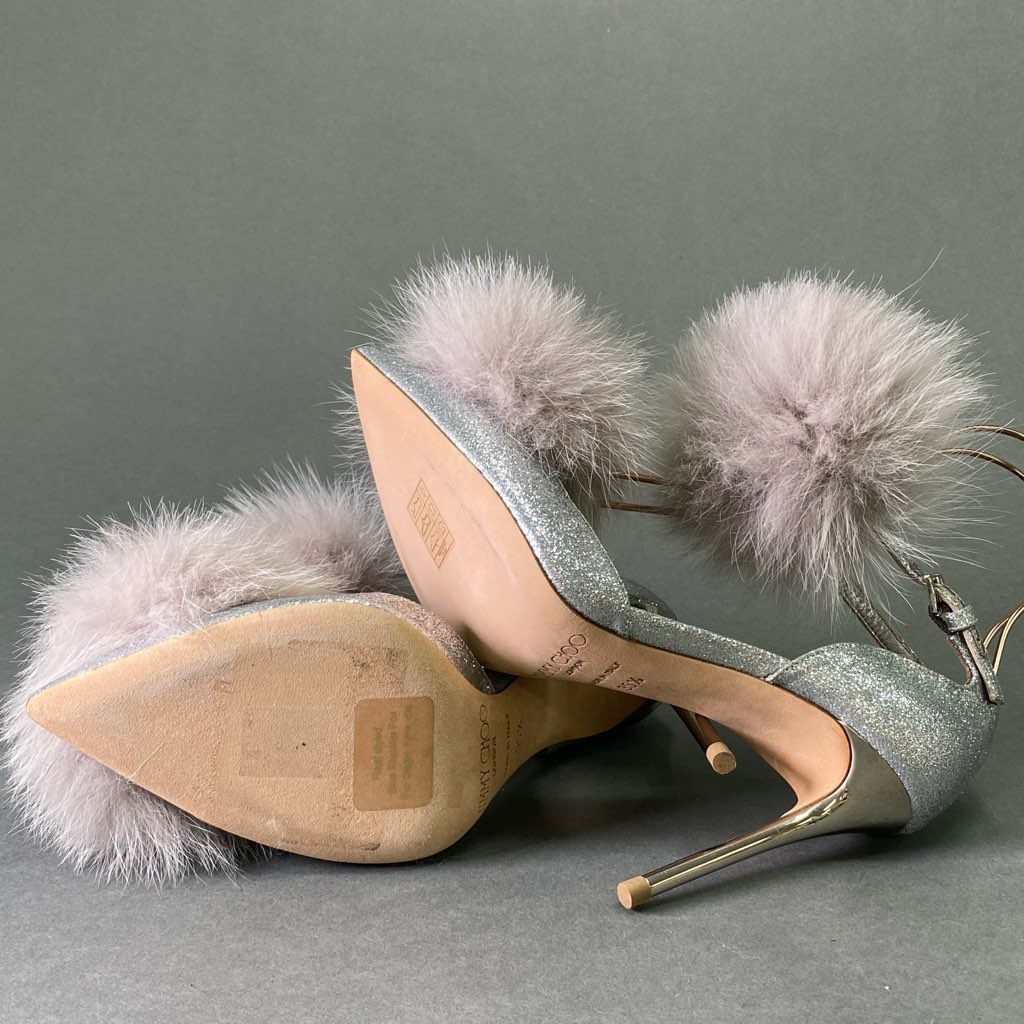 1e7 《極美品》 JIMMY CHOO ジミーチュウ ファー付き グリッター パンプス 35 1/2 シルバー ラメ パーティ シューズ セレモニー イタリア製