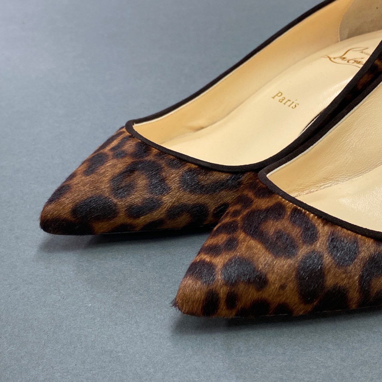 3a9 《美品》 Christian Louboutin クリスチャンルブタン PIGALLE 45 PONY LEOPARD レオパードパンプス 37 ブラウン ピガール ハラコ シューズ イタリア製