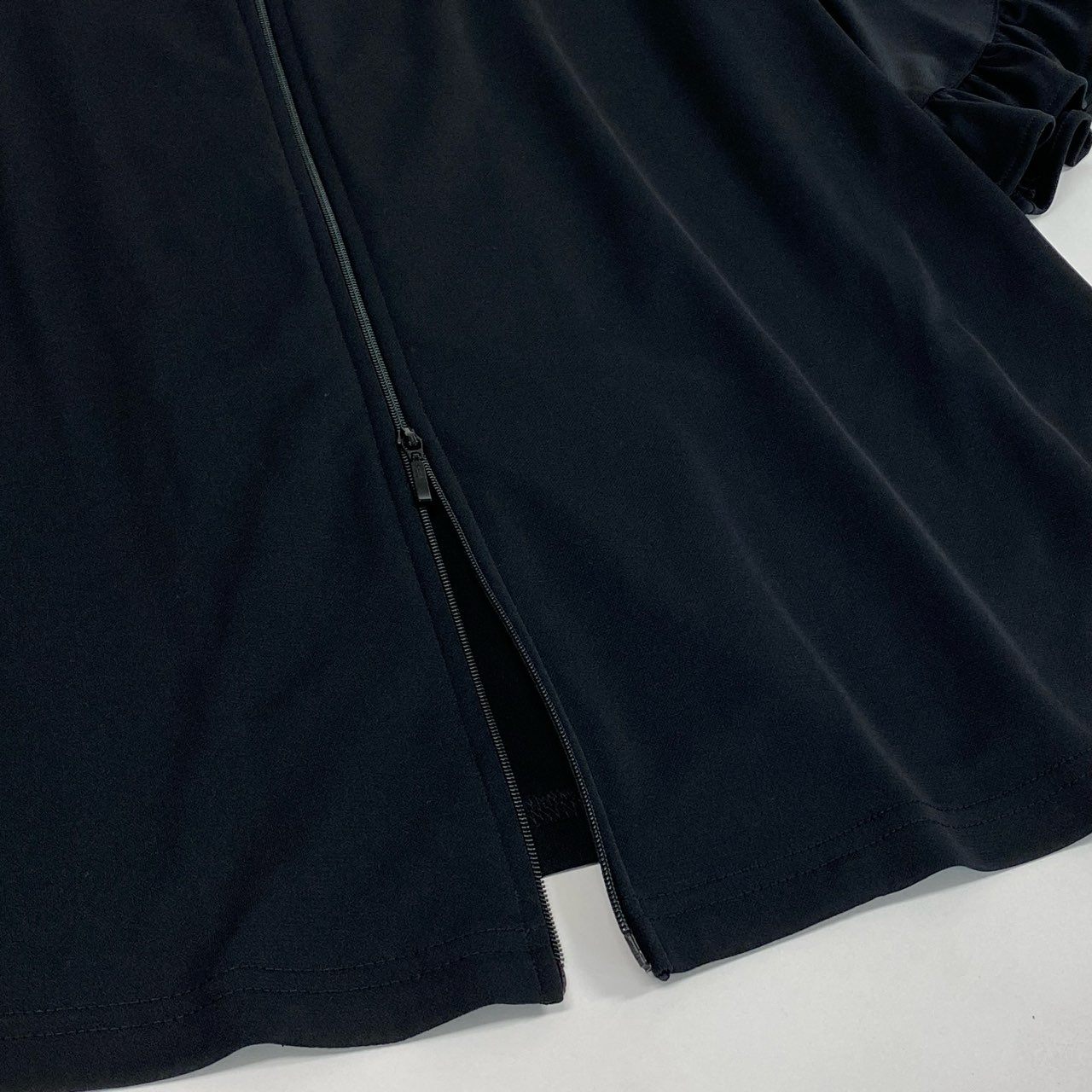 42b27 【美品】 TOKUKO 1er VOL ＊J トクコプルミエヴォル ノーカラージャケット ダブルジップジャケット フリルスリーブ レース装飾 サイズ9 レディース 女性服 サイズ9 ブラックu02t