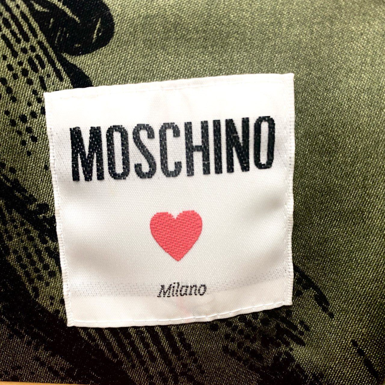 24b16 【美品】MOSCHINO モスキーノ ヴィンテージ ノーカラーシャツジャケット グラフィックプリント ショート丈 バルーン袖 カーキ レディース 女性用u02t