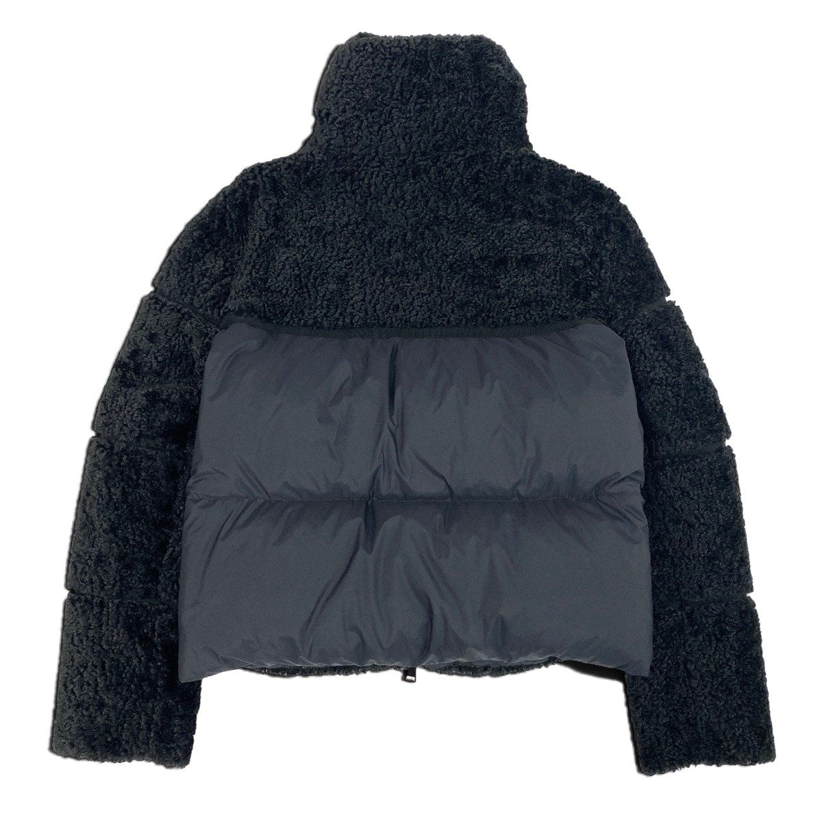 h17 【極美品】MONCLER Segura ボア ダウンジャケット ロゴワッペン 00サイズ ブラック ポリエステル100％ レディース 女性用k02i