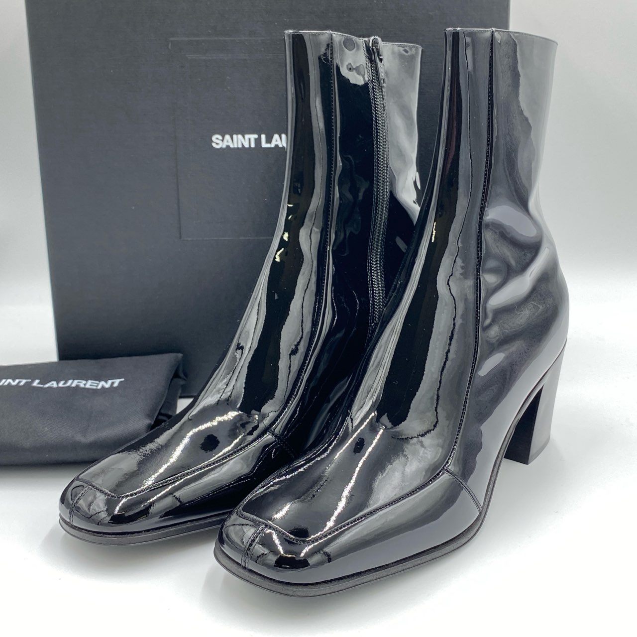5h29《未使用品》 SAINT LAURENT サンローラン Beau パテントレザー アンクルブーツ 40 ブラック エナメル シューズ 箱 保存袋付属t18r